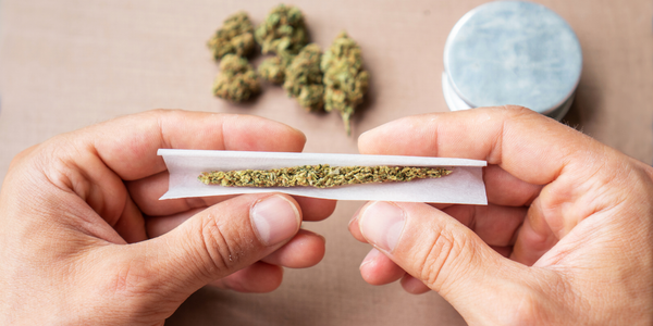 How To Roll A Perfect Joint: Easy Instructions For Beginners
