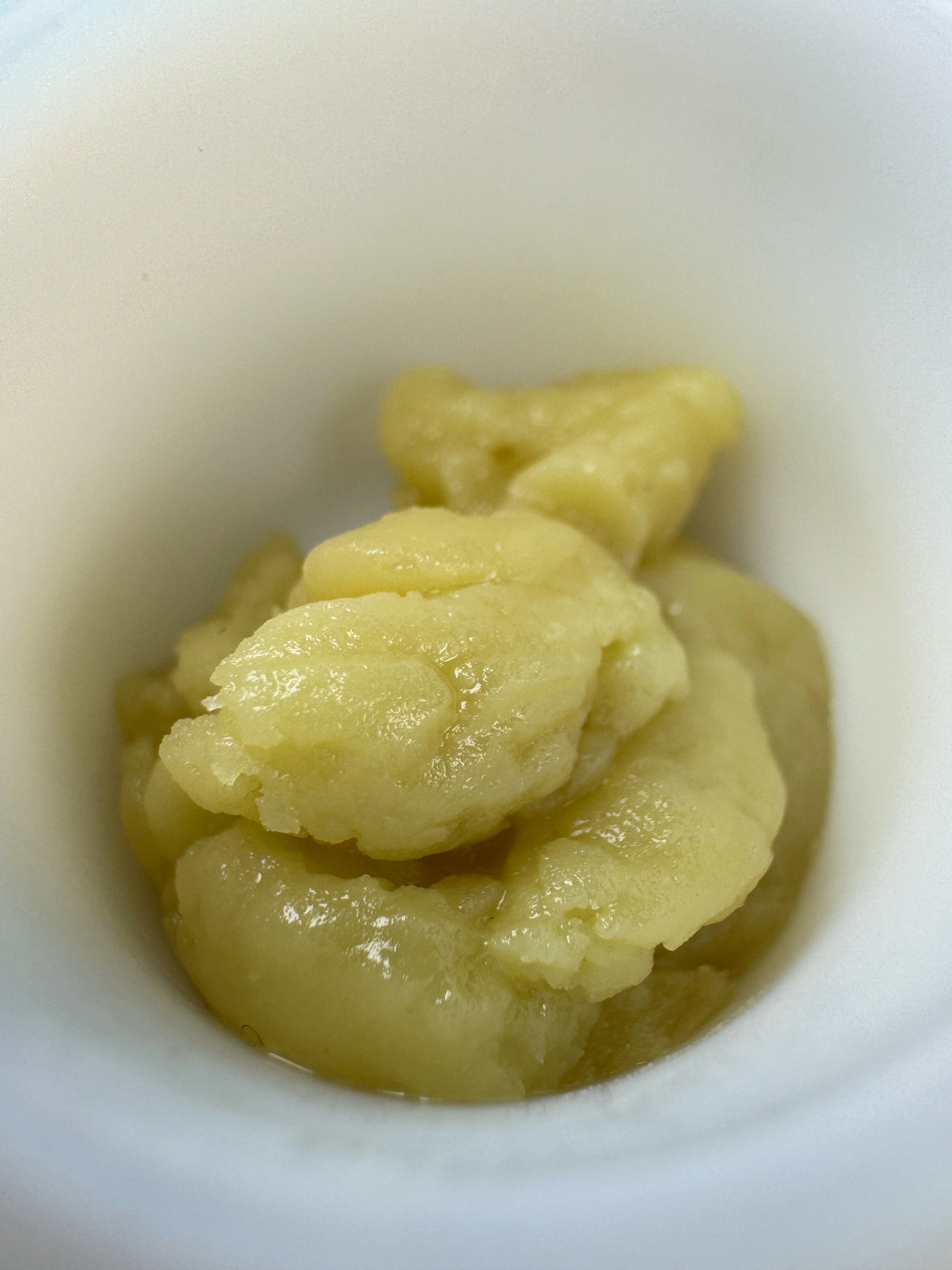 Sour Peaches - THCA Grade AA Live Rosin Concentrate
